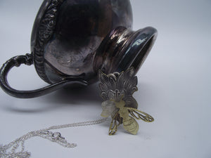 Bee Necklace-01