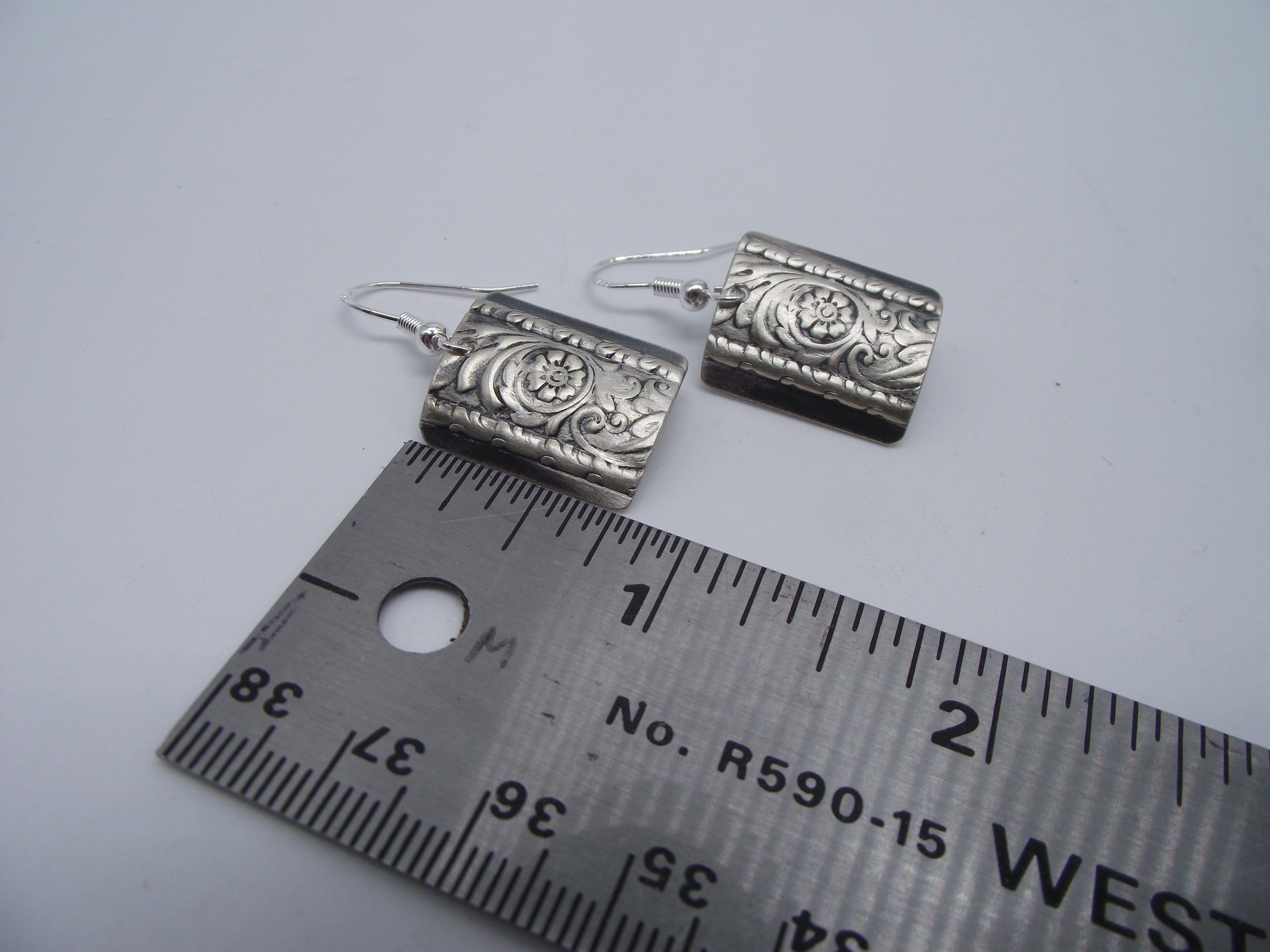 Embossed Collection-earrings-04