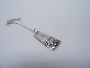 Embossed Collection Necklace-02