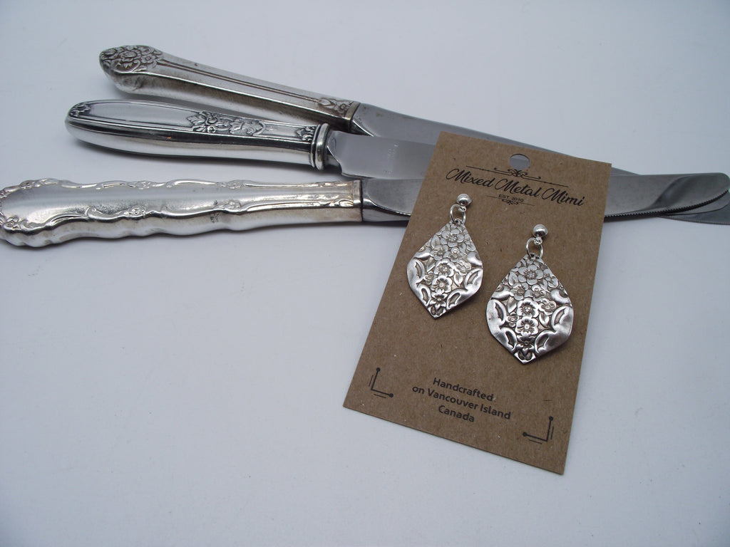 Knife-end silver earrings -04